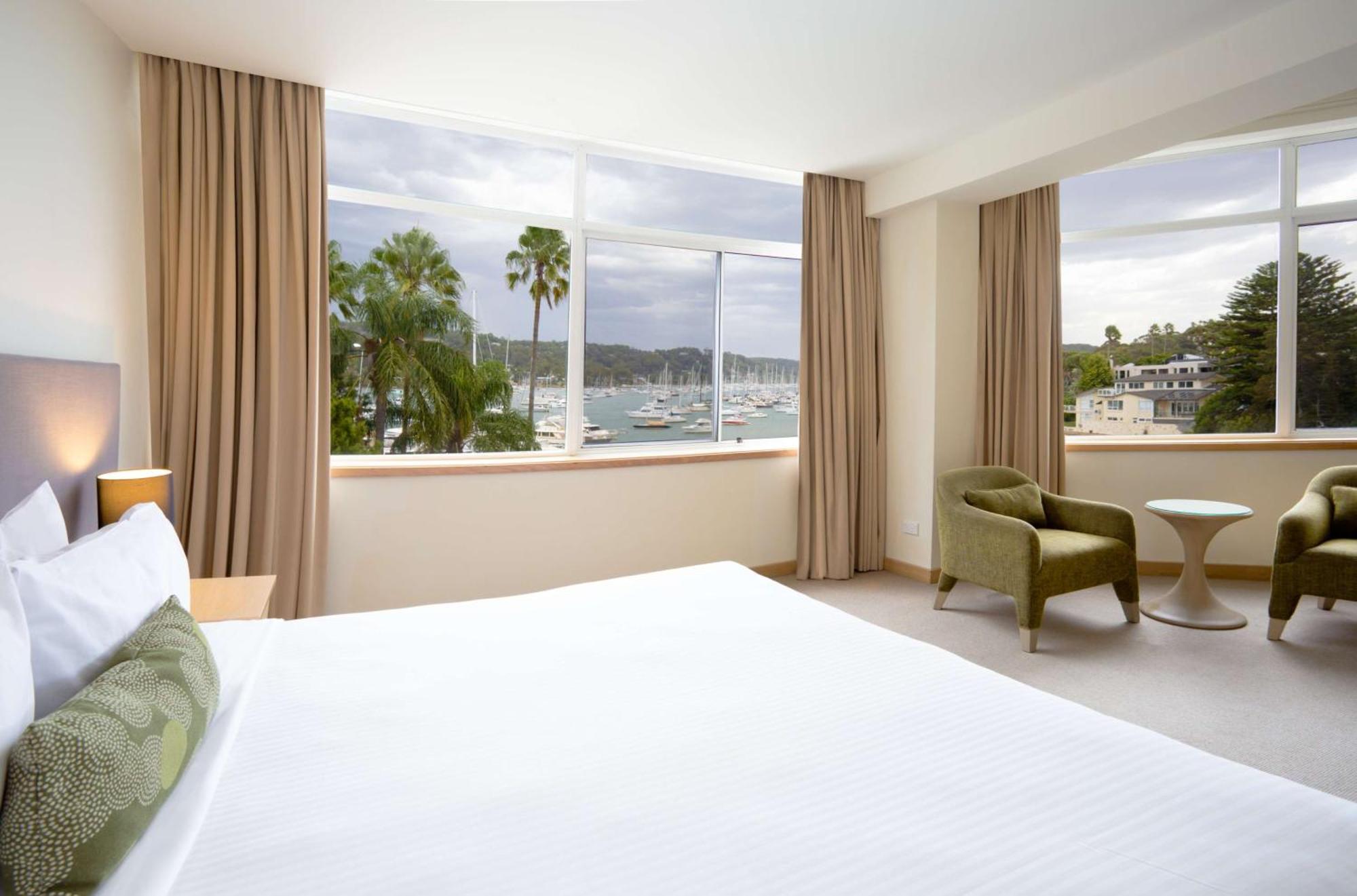 Mirage Hotel Newport Ngoại thất bức ảnh