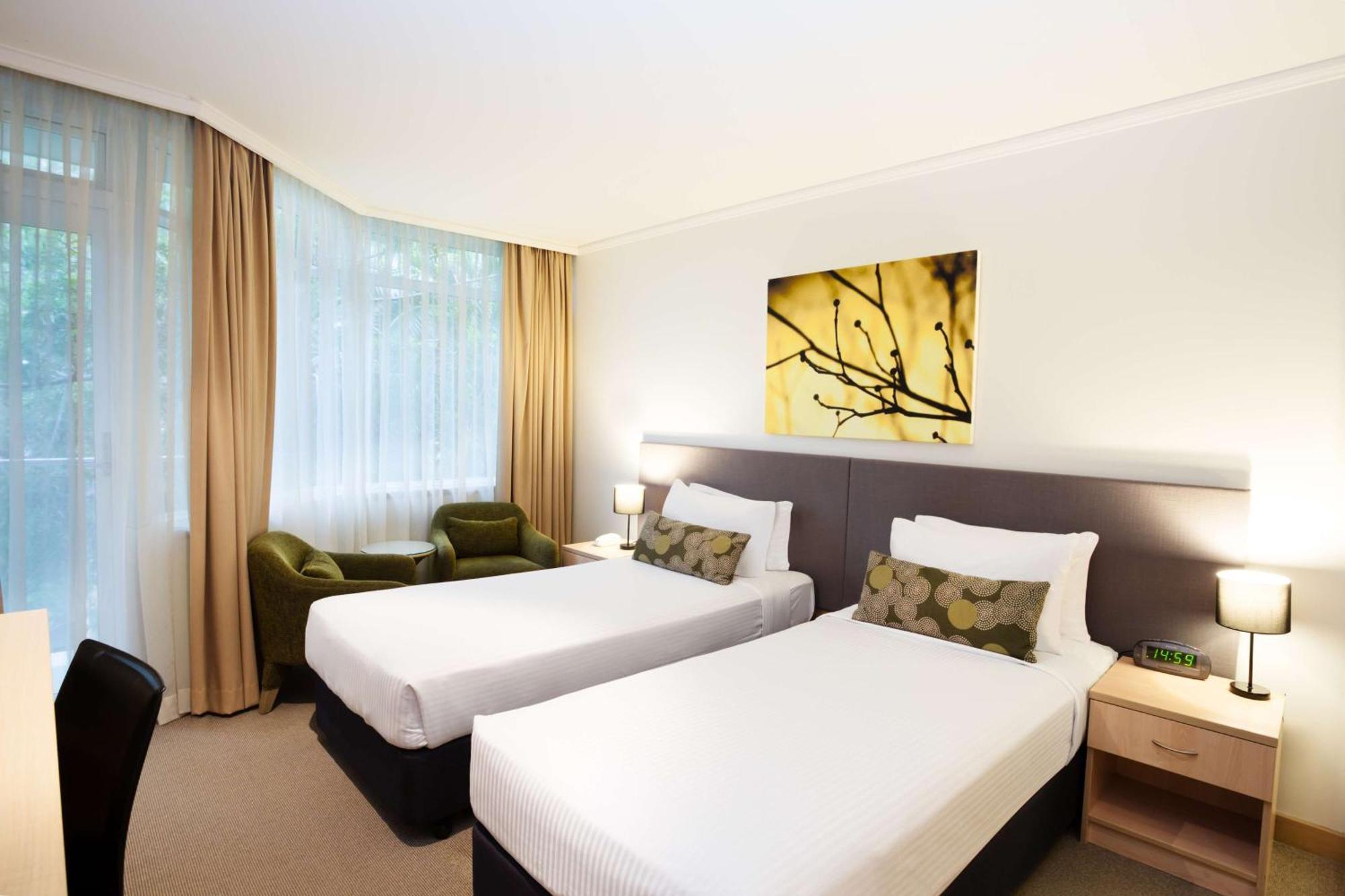 Mirage Hotel Newport Ngoại thất bức ảnh