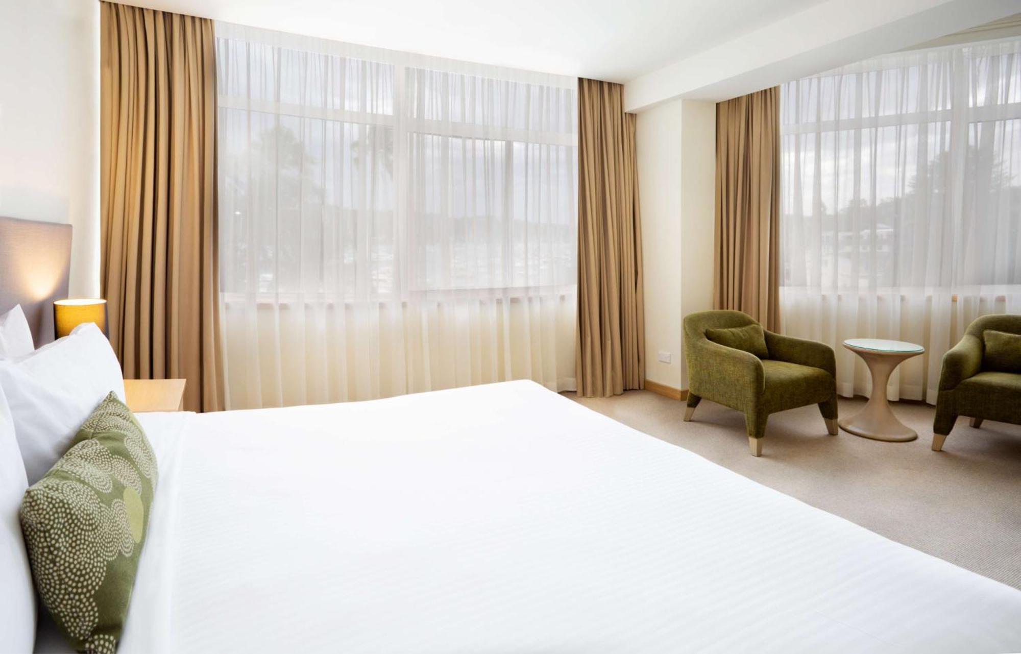 Mirage Hotel Newport Ngoại thất bức ảnh