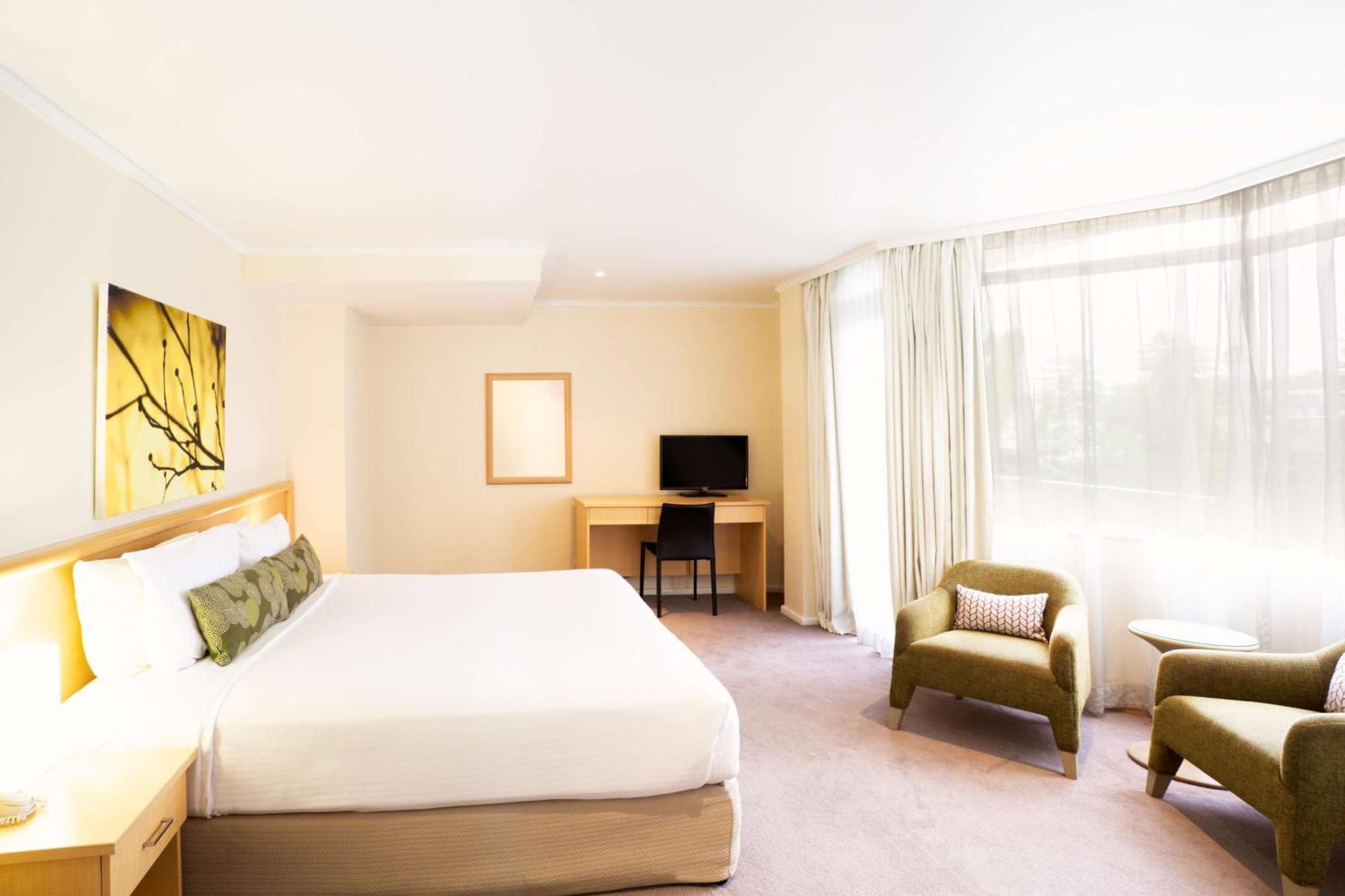 Mirage Hotel Newport Ngoại thất bức ảnh