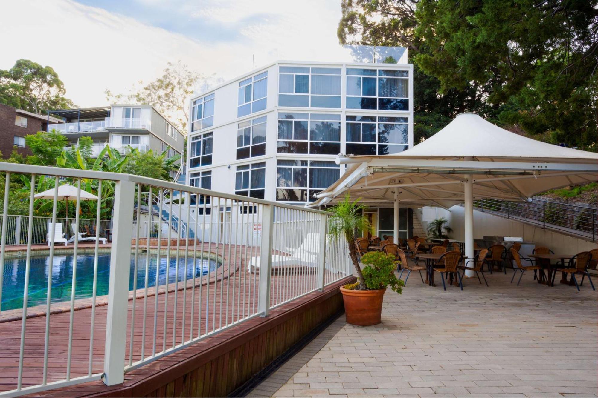 Mirage Hotel Newport Ngoại thất bức ảnh
