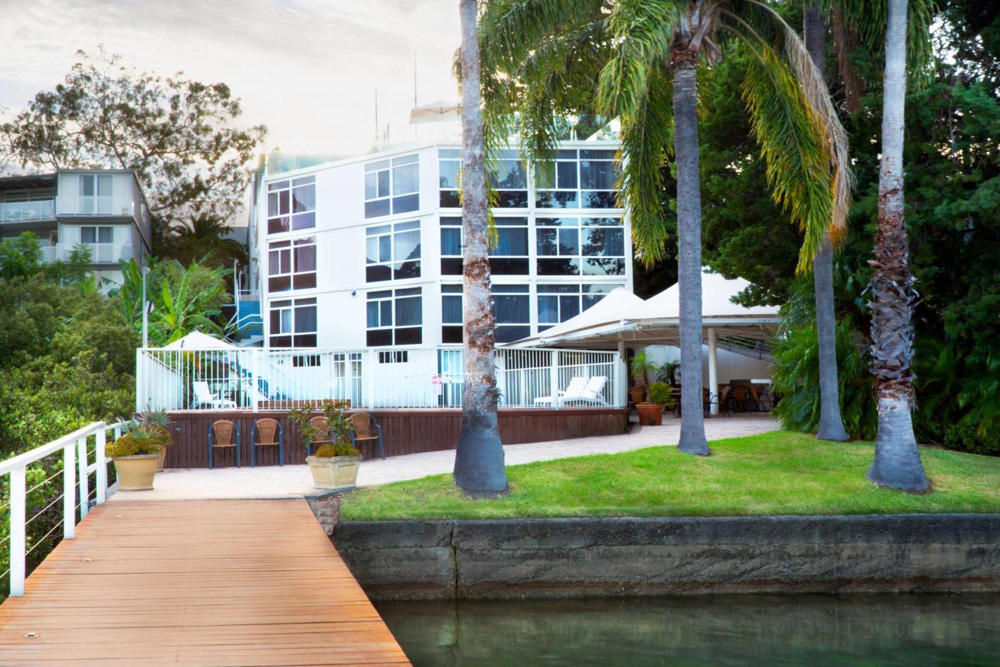 Mirage Hotel Newport Ngoại thất bức ảnh