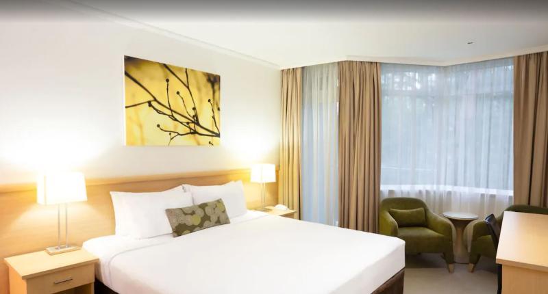 Mirage Hotel Newport Ngoại thất bức ảnh